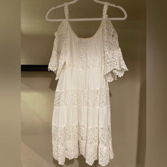 Boho Style Mini Dress | Off White Lace/Solid Pattern | Lined | Shoulder Cutout - Picture 7 of 13